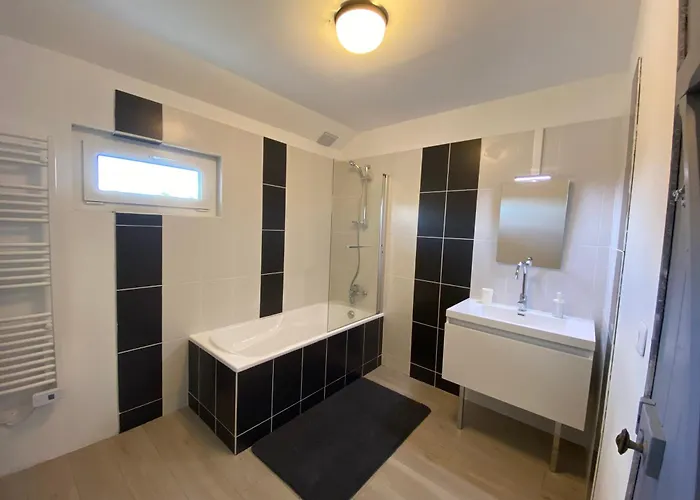 La Ferme Sainte-damaris De La Maurienne Corroy